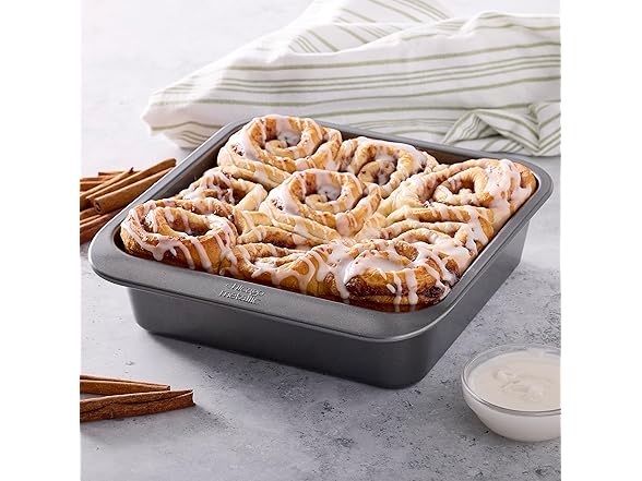 Chicago Metallic 7 Piece Nesting Bakeware Set