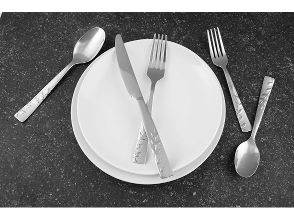 Cambridge Blossom Sand 20-Piece Flatware Set