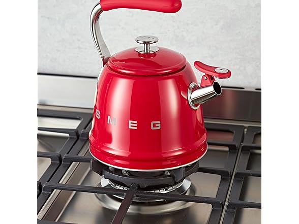 SMEG Retro Stovetop Whistling Kettle