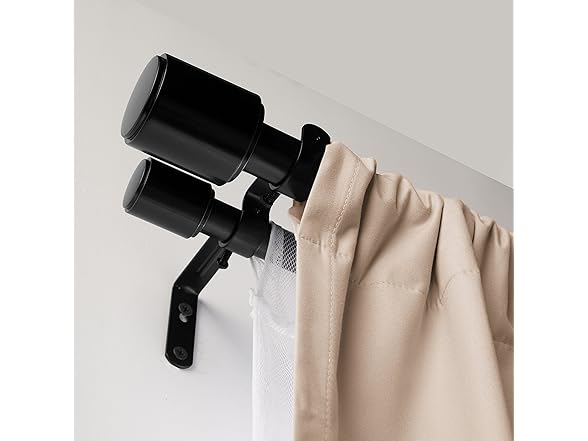 Amazon Basics Adjustable Curtain Rod