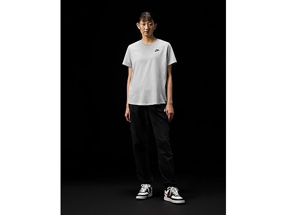 Nike Womens Club Essentials T-Shirt