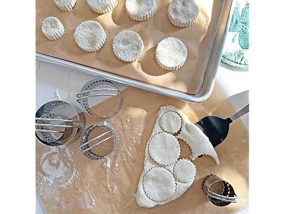 R&M International SS 2-1/3" Round Biscuit Cutter