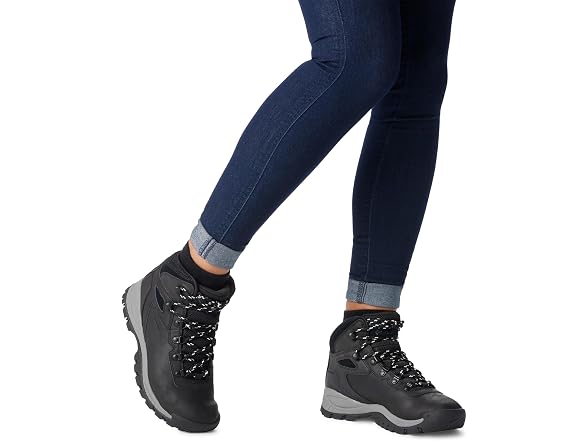 Columbia Women's Newton Ridge Plus