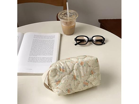 ZUCOLUS Floral Makeup Bag