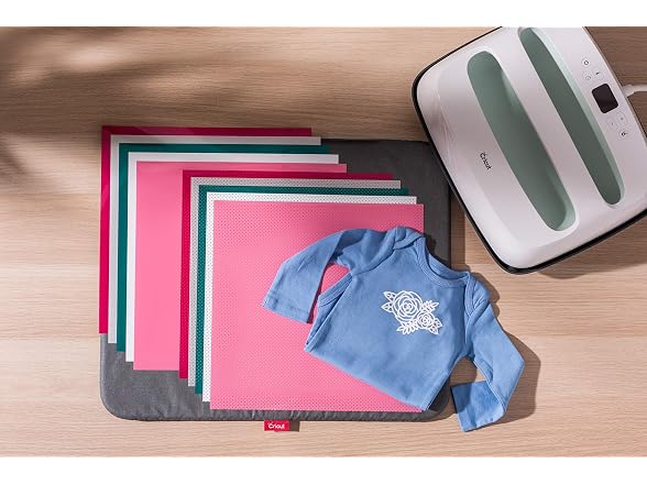 Cricut Everyday Iron On Mesh Vinyl Roll, DIY