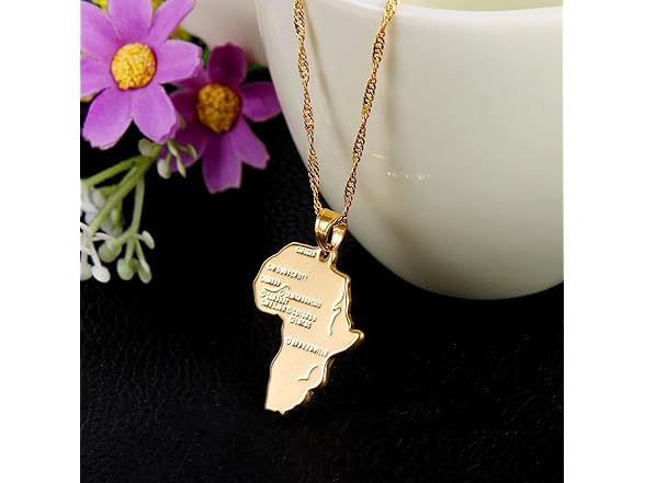 Chuangbang Africa Map Pendant Necklace