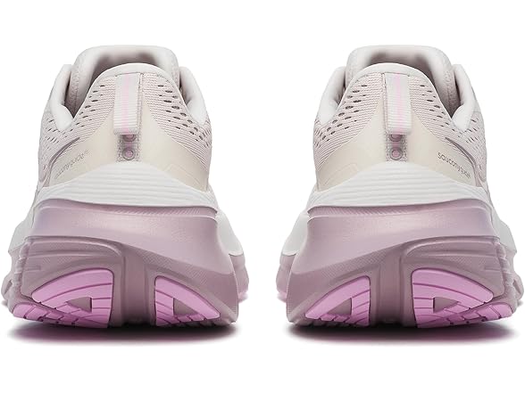 Saucony Women's Guide 18 Sneaker (5)