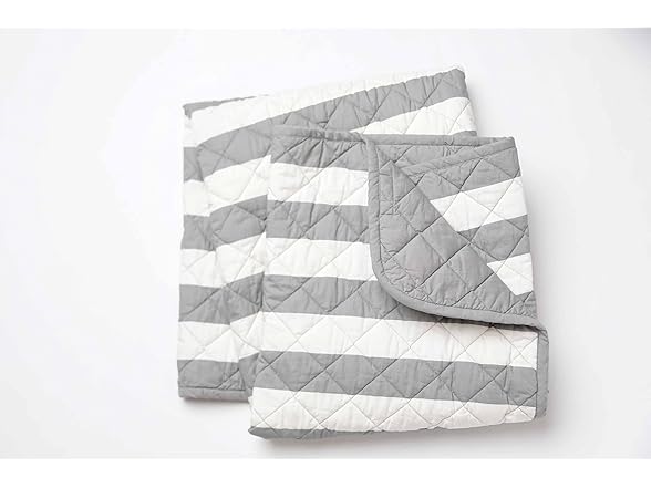 monica + andy Baby Organic Organic Crib Quilt