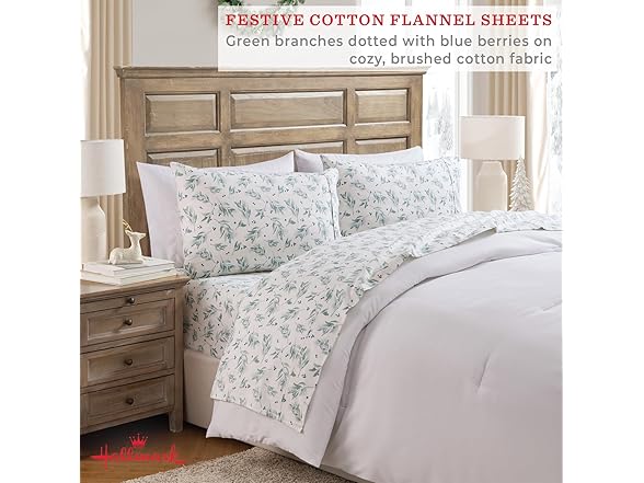 Hallmark King Size 4-Piece Holiday Bedding Set