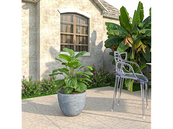 LeisureMod Dahlia Stone Planter