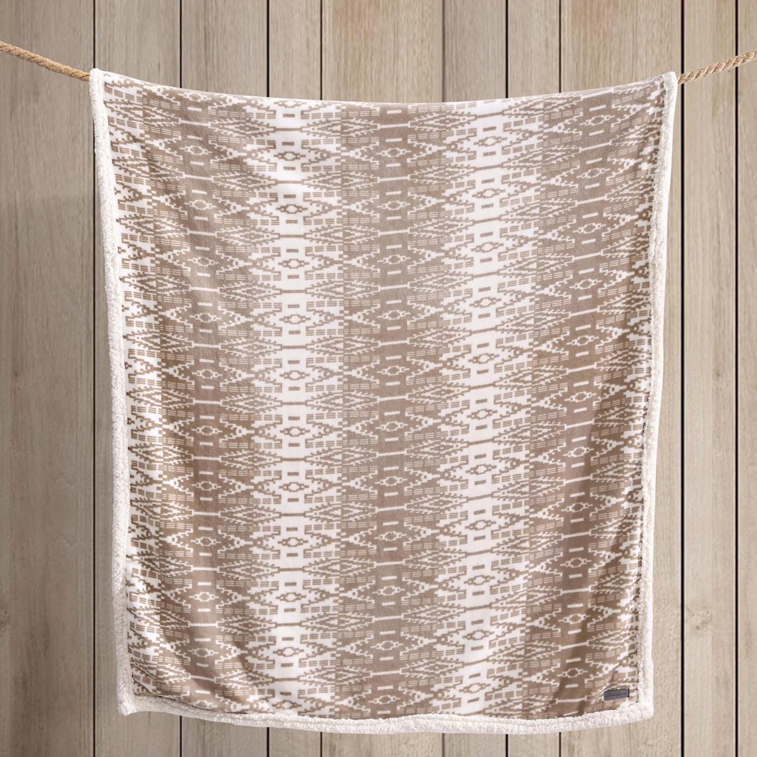 Eddie Bauer Blanket, San Juan Oyster - Gallery 12