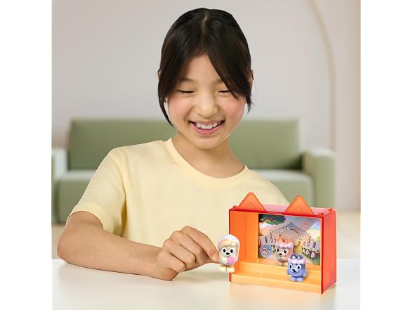Bluey Fuzzies Episode Pack: The Sign, 3 Flocked Mini-Figures