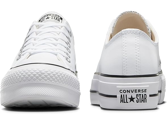 Converse Women's Chuck Taylor All Star Platform Shoes (5)