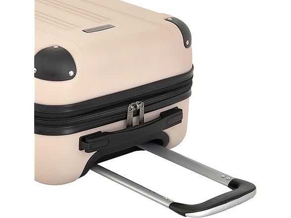 Travelers Club Chicago Plus Hardside 20"