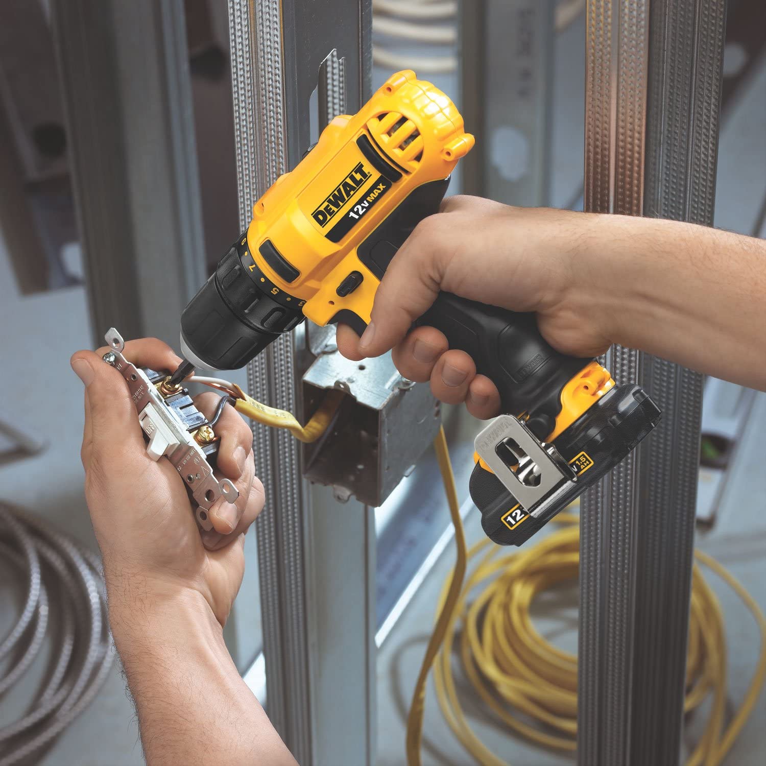 DeWALT 12V Impact Driver and Drill Combo Kit - Gallery 15