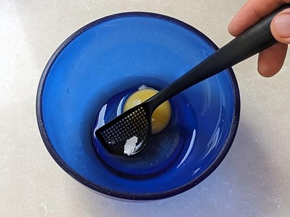Dr. Cliff’s Eggshell Scooper