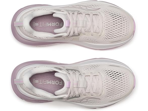 Saucony Women's Guide 18 Sneaker (5)