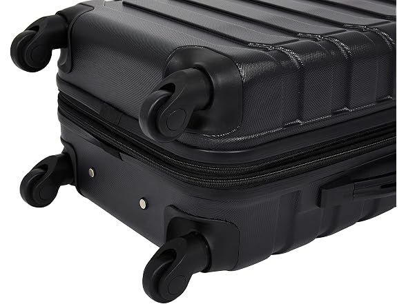 Wrangler 4 Piece Miami Luggage and Packing Cubes