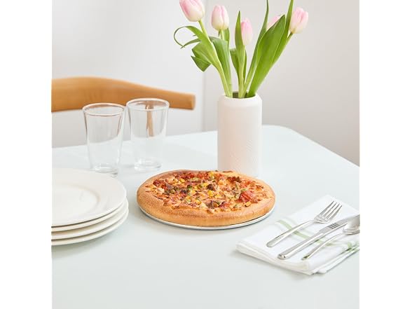 Restaurantware Aluminum Wide Rim Pizza Pan, 12 Pack