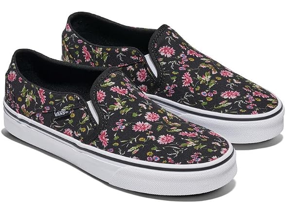 Vans Womens Asher Adult Low Top Sneakers