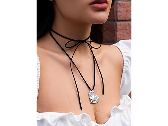 AYAL Chunky Puffy Heart Choker Necklace