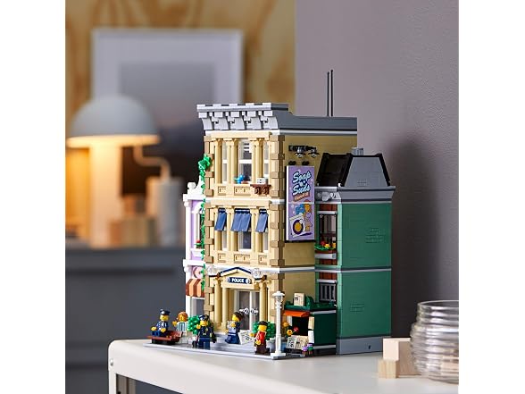 LEGO Police Station 10278