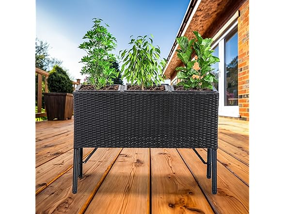 Sunnydaze 3-Section Wicker Raised Planter Box