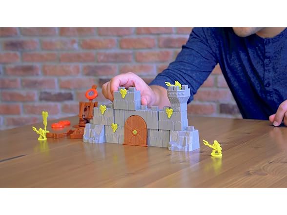 Goliath Crossbows & Catapults Castle Battle