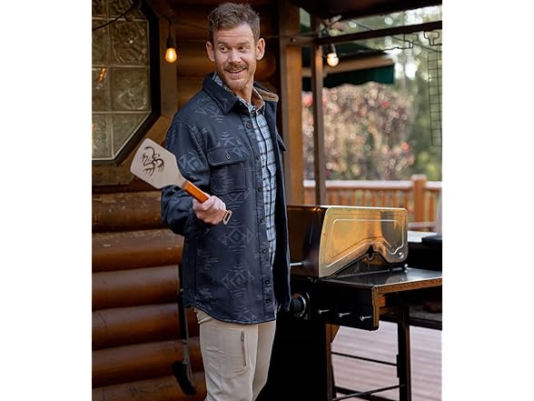 Legendary Whitetails Mens Fleece Button Up