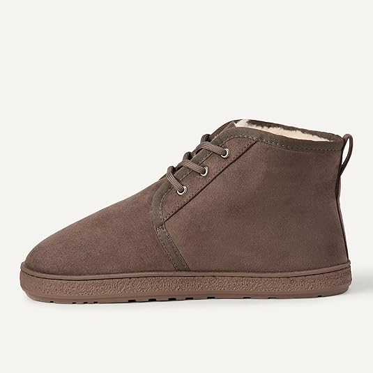 Amazon Essentials Men Sherpa Lined Chukka Boots - Gallery 8