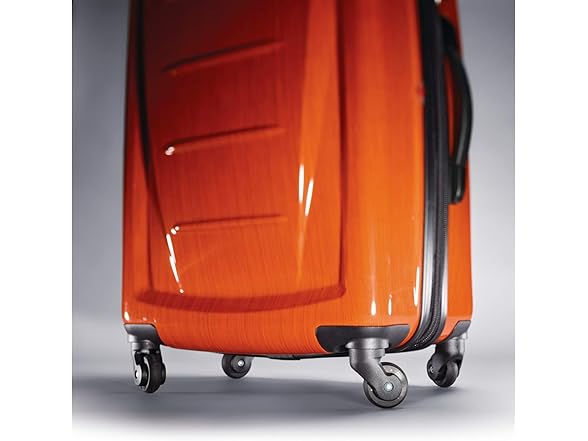 Samsonite Winfield 2 Hardside Expandable Carry-On