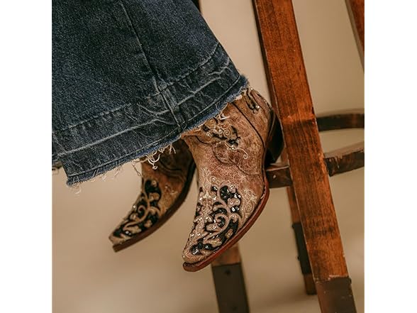 Corral Boots Women's Brown Black Floral