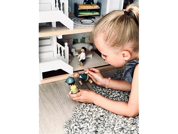 Small Foot Wooden Bending Doll Family