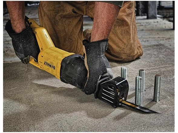 DEWALT DWE305 Reciprocating Saw, 12 Amp