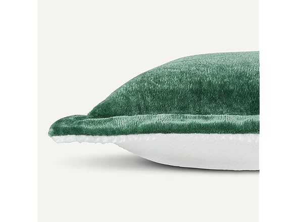 Amazon Basics Reversible Sherpa Comforter Set