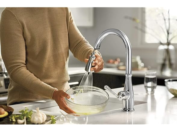 Elmhurst Single-Handle Kitchen Faucet