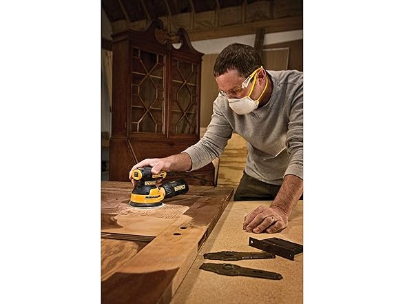 DEWALT DWE6423K Orbital Sander Kit