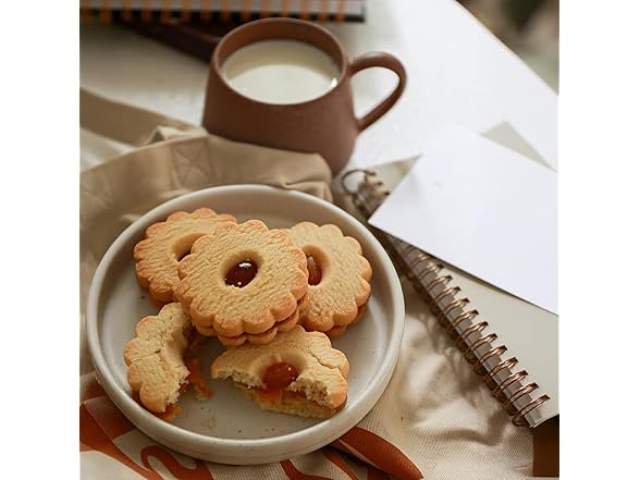 Goodies Cream Breakfast Plates (Set of 4)