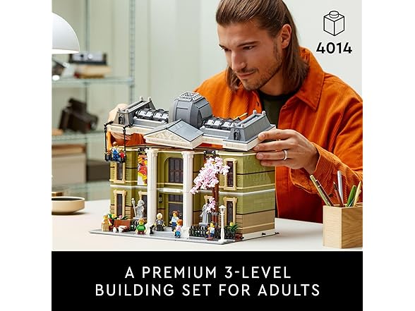 LEGO 10326 Natural History Museum