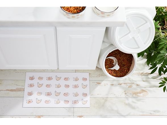 Pearhead Anti-Slip Pet Feeding Mat, Cushioned