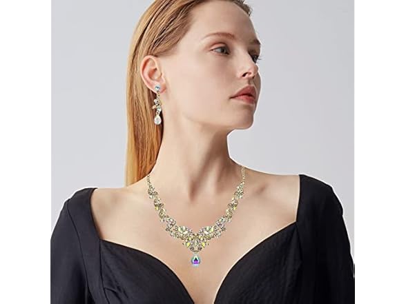 QYJ  Women's Jewelry Set Rhinestone