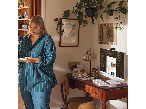 HP 27" All-in-One Desktop 27-cr1180