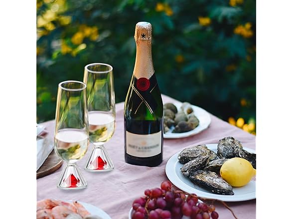 YLNNLC Ruby Base Champagne Flutes