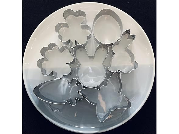 LUBTOSMN Shamrock Easter Cookie Cutter