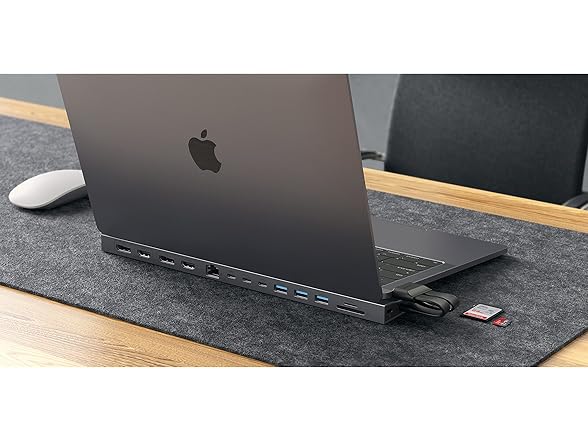 HyperDrive Multi-Display Docking Station