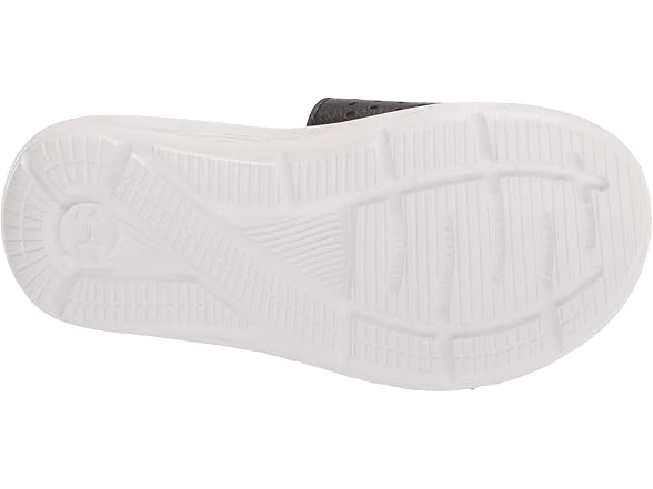 Under Armour Boys' Ignite VI Little Kid