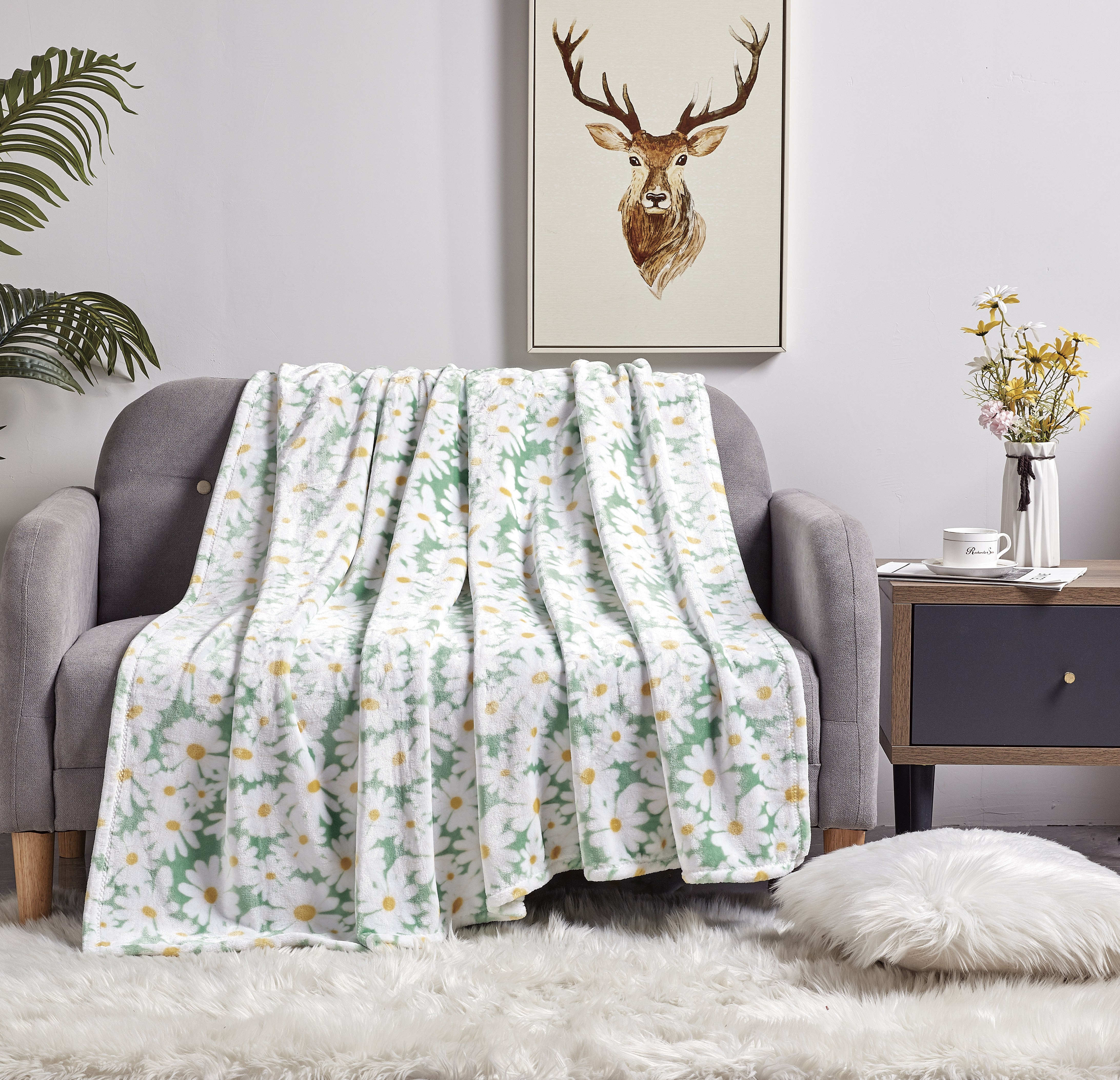 Daisies & Butterfly Throw - Gallery 5