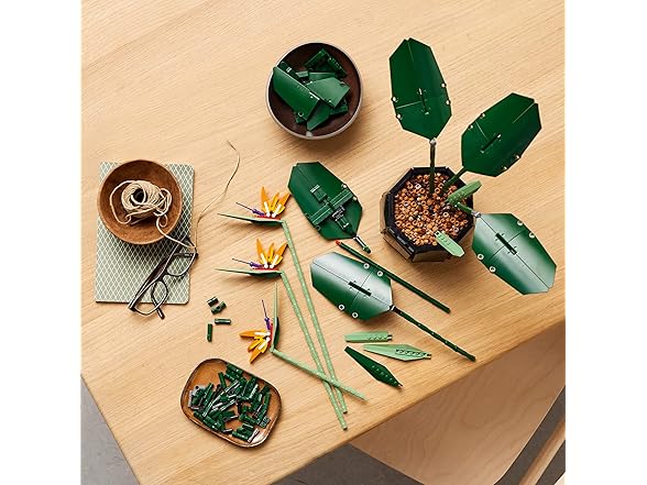 Lego Creator Expert Bird of Paradise (Open Box)