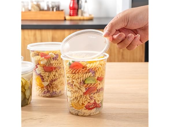 Restaurantware 32 oz Clear Plastic To Go Deli Container, 50 Pack