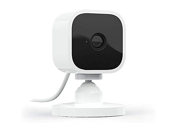 (NEW) Blink Mini - Compact indoor plug-in smart security camera